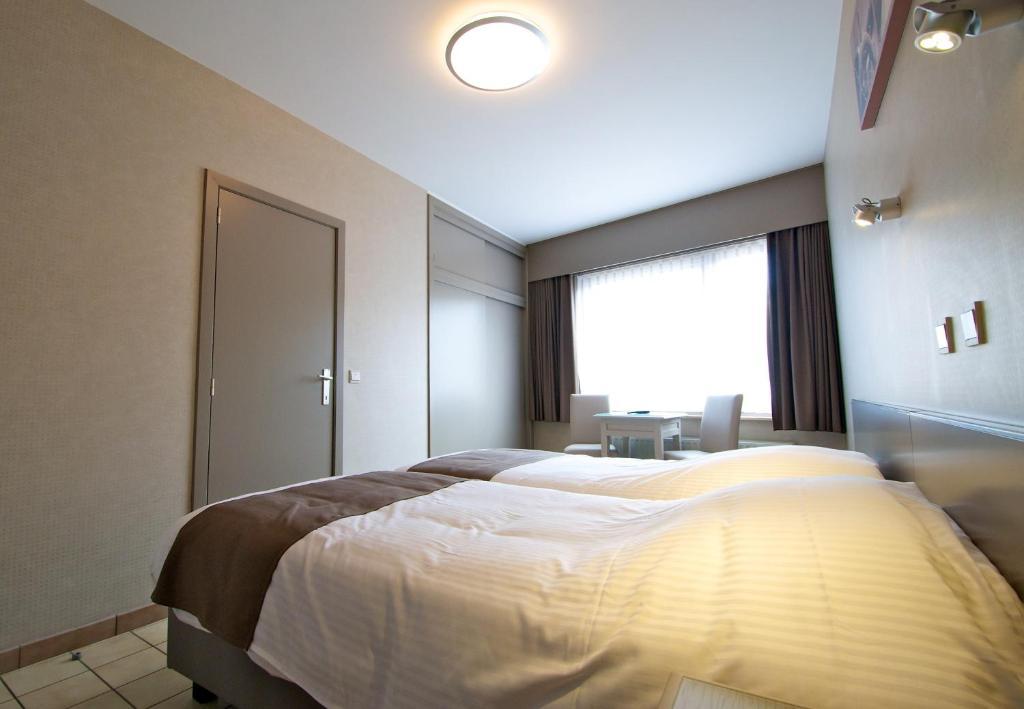 Hotel De Golf Bredene Room photo