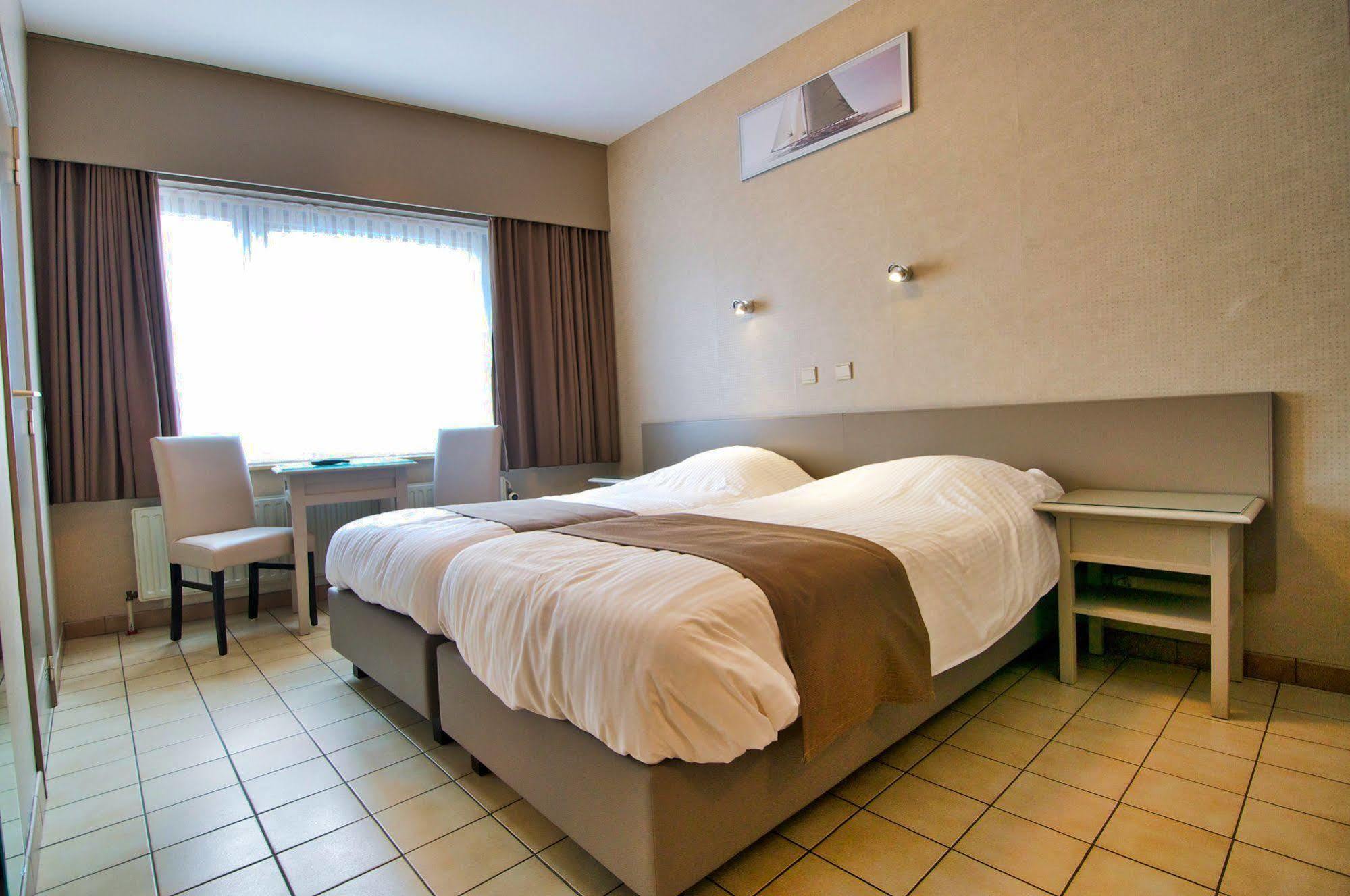 Hotel De Golf Bredene Exterior photo