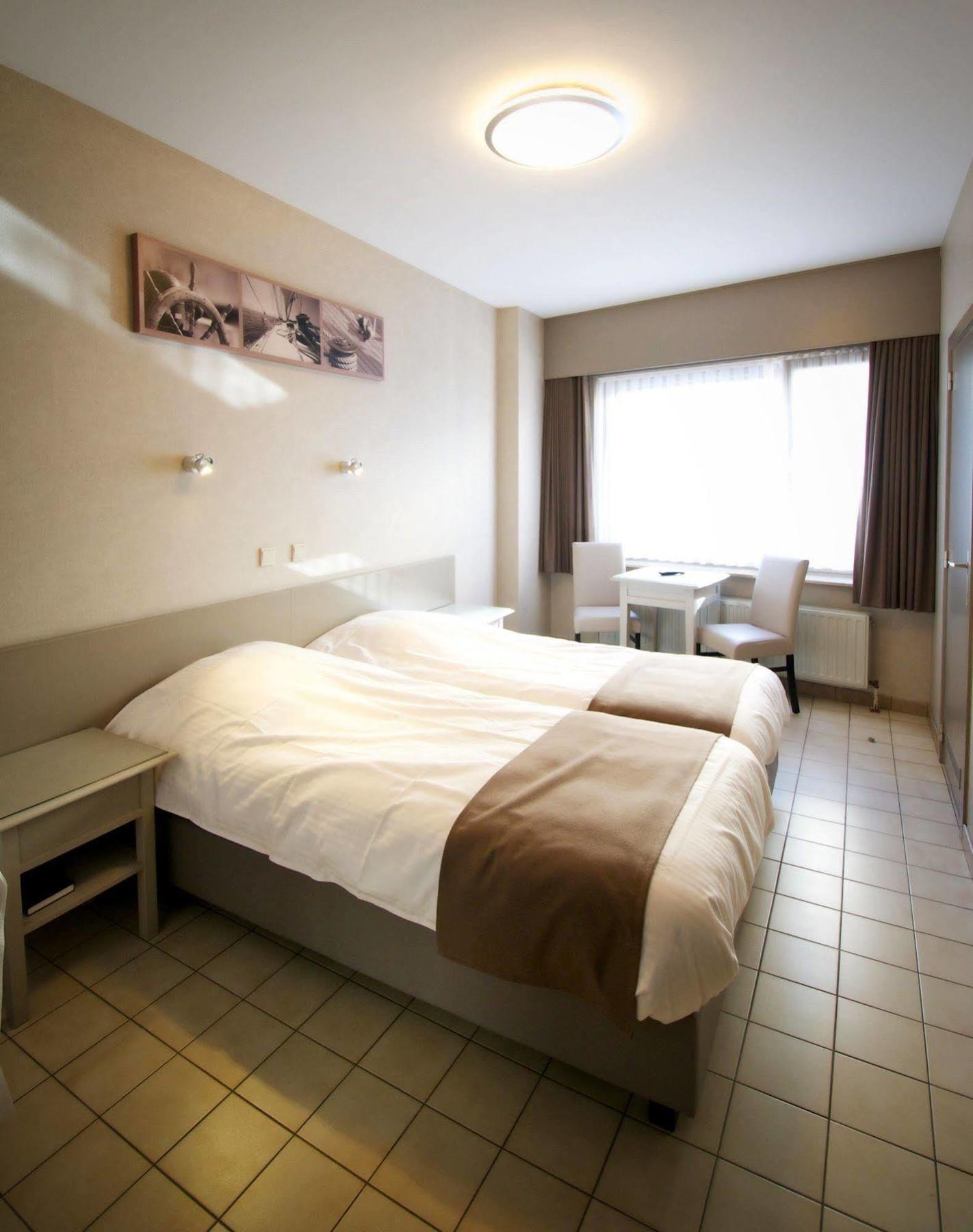 Hotel De Golf Bredene Exterior photo